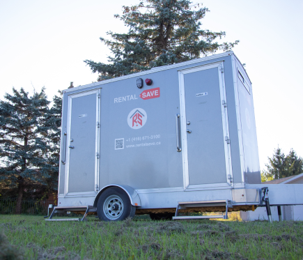 Portable luxury restroom unit